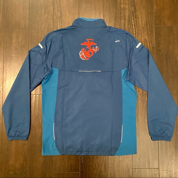 Brooks Marine Corps Marathon Official Race Jacket - Picture 3 of 5